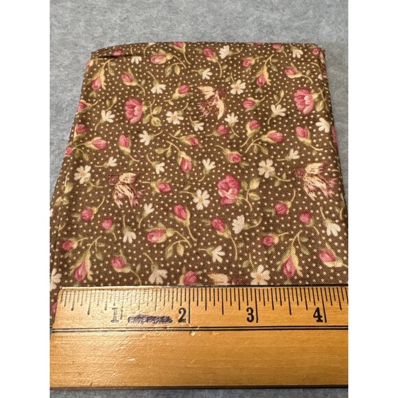 Brown Floral Cotton Fat Quarter Fabric 18x22" for Quilting Crafts Sewing Project - Picture 2 of 4